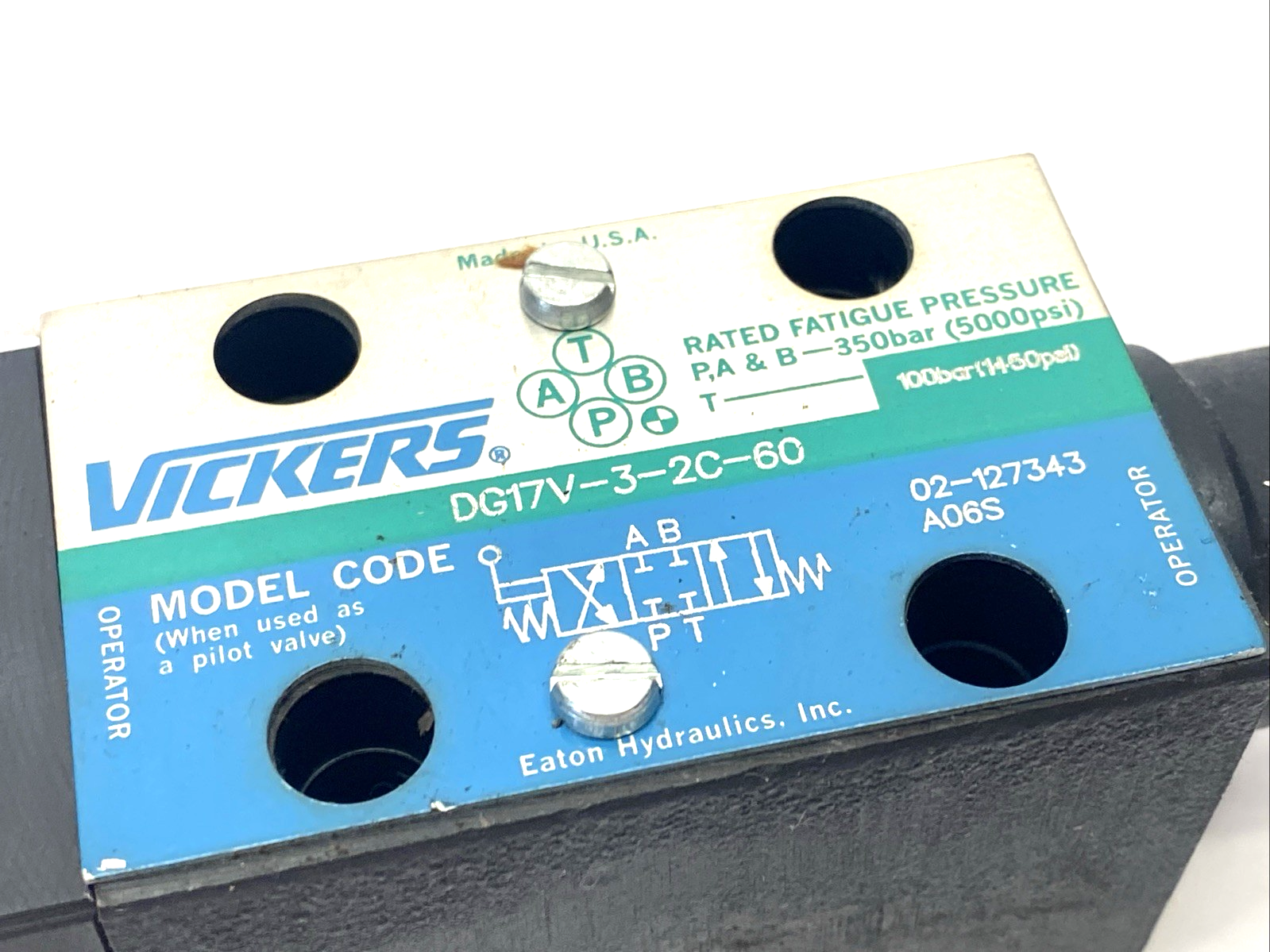 Vickers DG17V-3-2C-60 Lever Actuated Directional Control Valve - Maverick Industrial Sales