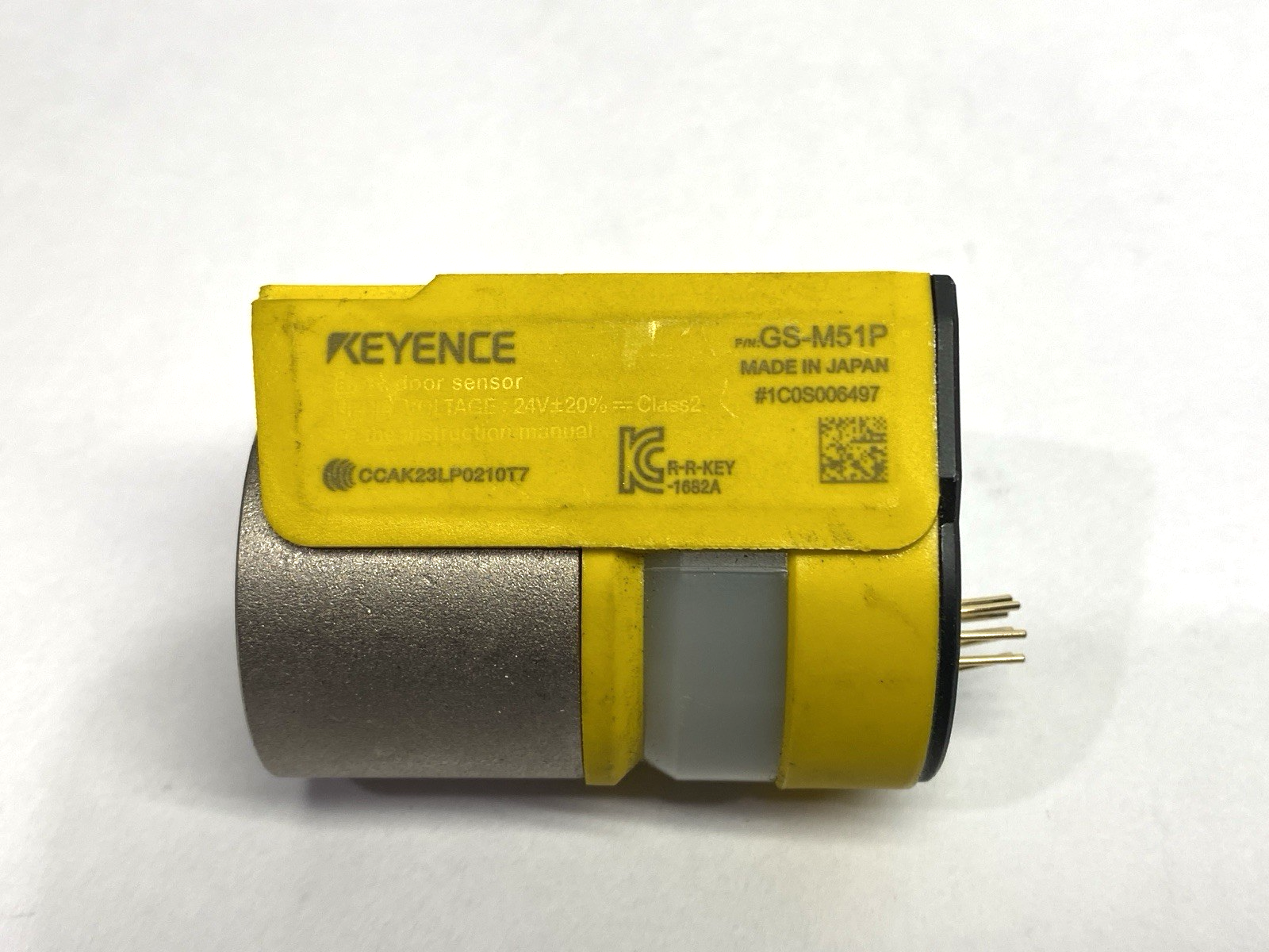 GS-M51P | Keyence Safety Door Sensor 500N Holding Force M12 Connector - For parts or not working - Maverick Industrial Sales