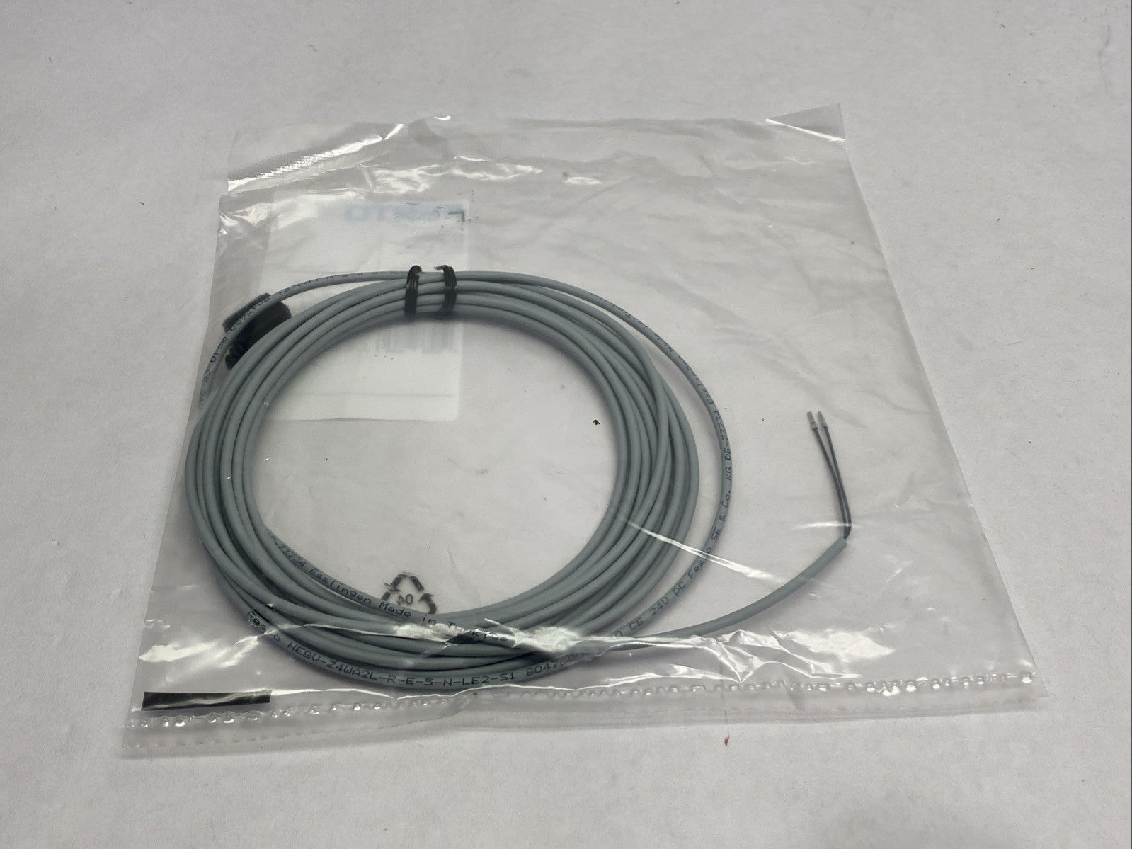 Festo NEBV-Z4WA2L-R-E-5-N-LE2-S1 Connecting Cable 5m 8047680 - Maverick Industrial Sales
