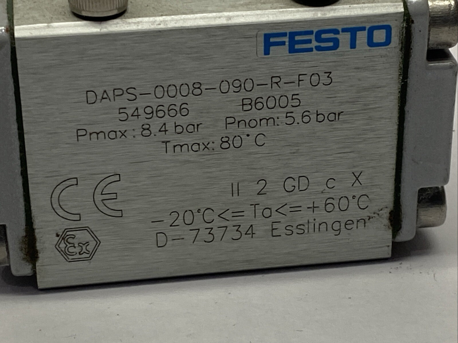 Festo DAPS-0008-090-R-F03 Semi-Rotary Drive 90 Degrees 7Nm 549666 - Maverick Industrial Sales