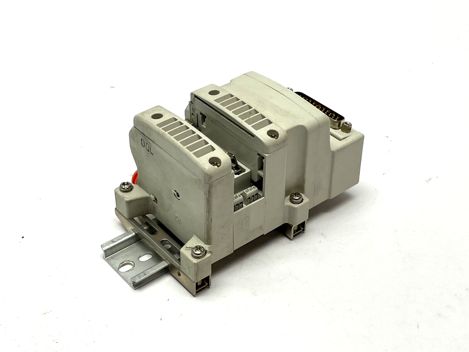 VV5QC11-02N3FD0-DS | SMC Base Mount Plug-In Manifold - Used - Maverick Industrial Sales