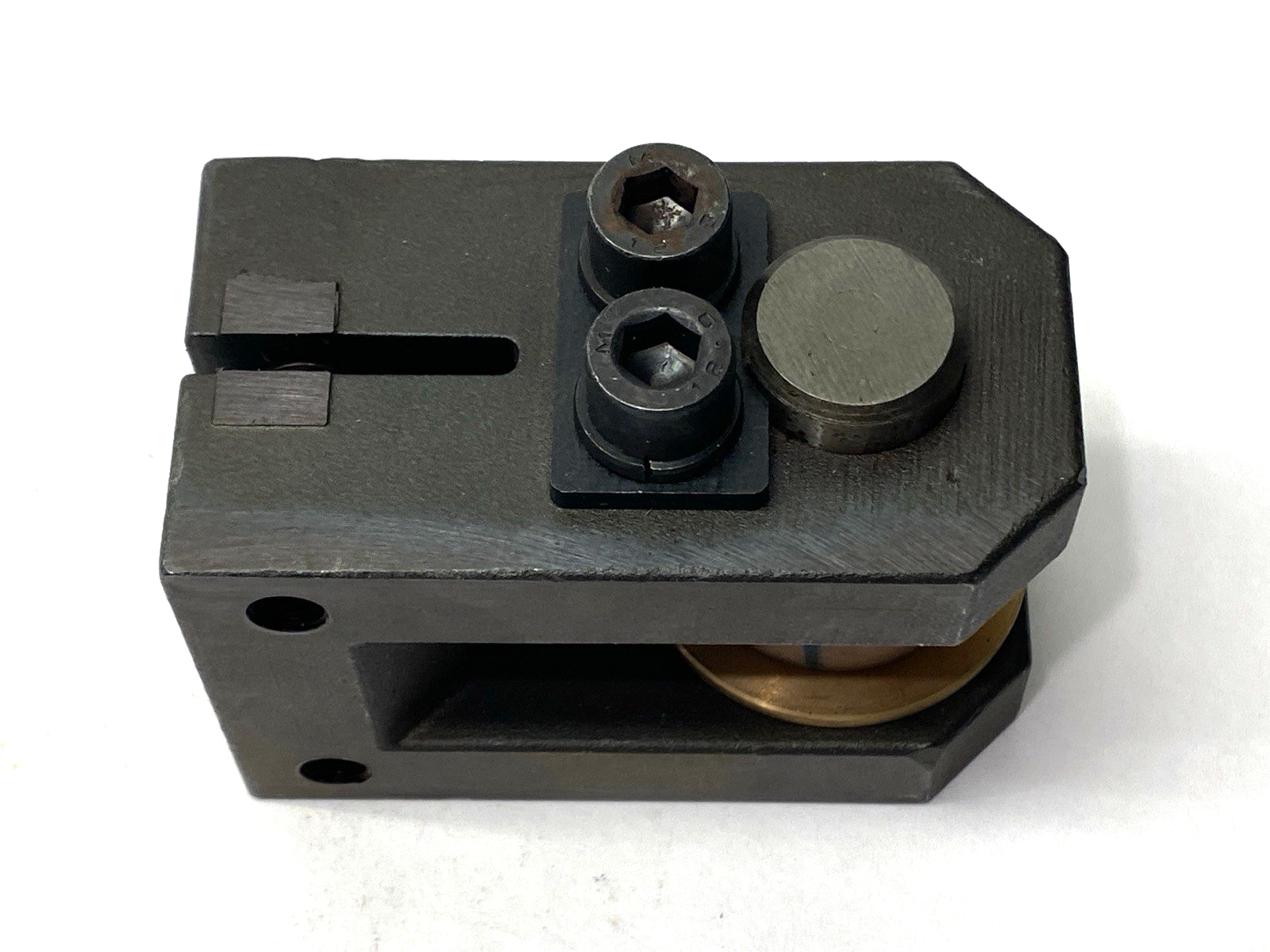E-4712 | E&E Cylinder Clevis 80mm Height 51mm Length 45mm Width M12 Main Thread - Used - Maverick Industrial Sales