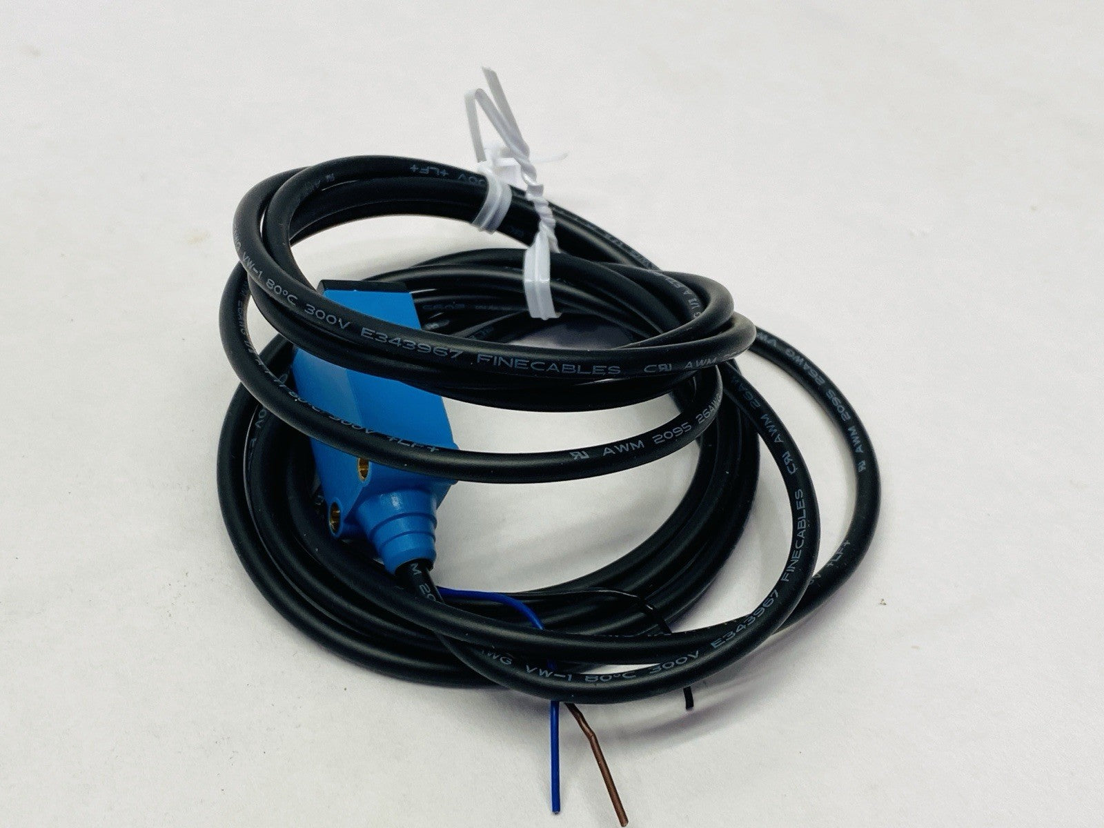 Sick WTB4S-3P1361 Photoelectric Sensor 1042043 - Maverick Industrial Sales