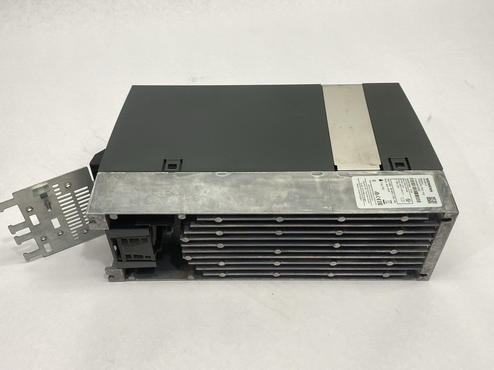 Siemens 6SL3210-1PE21-1AL0 Power Module 4kW 5.5HP PM240-2 - Maverick Industrial Sales