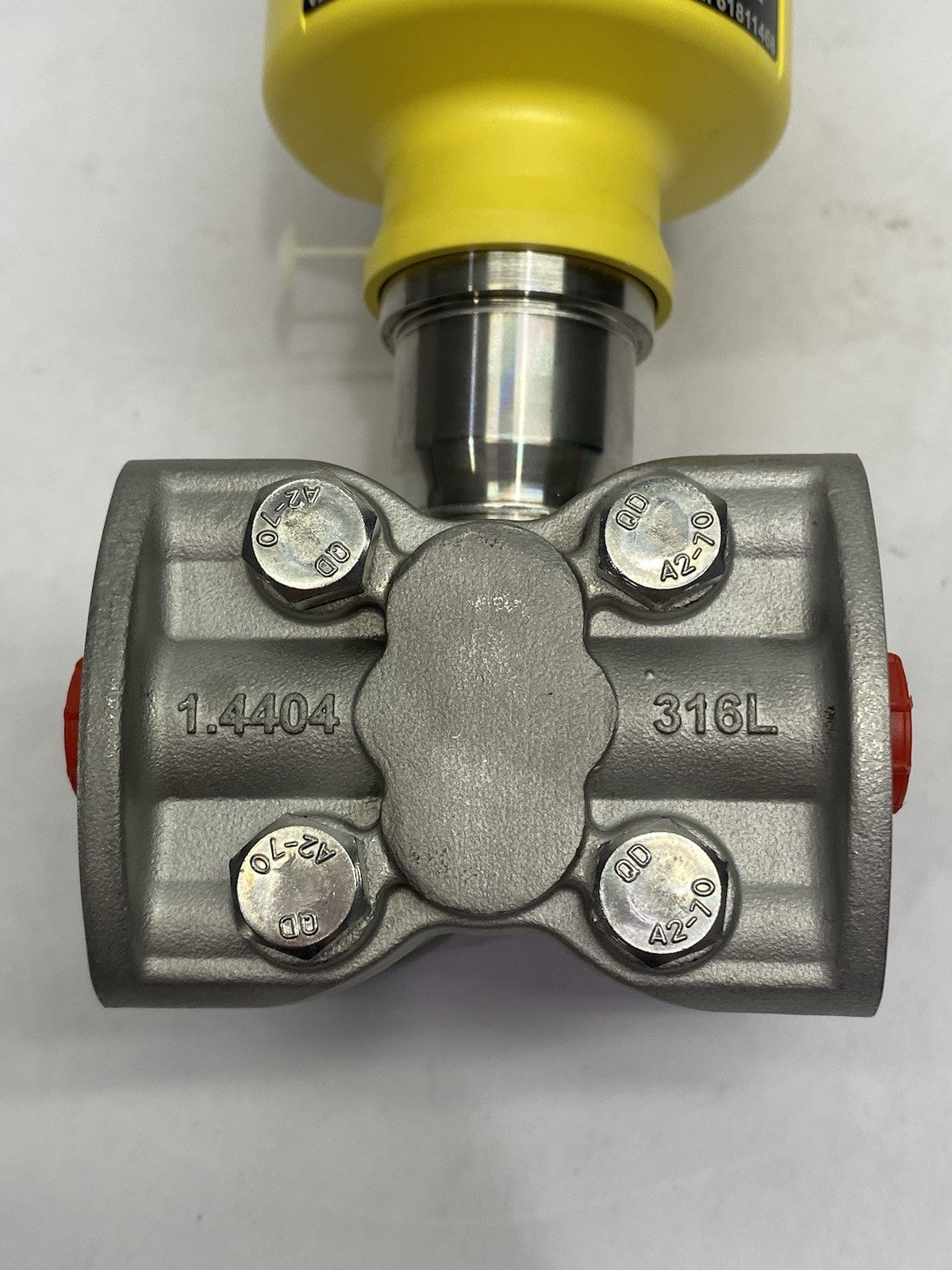 DF85.AXD1CDMZXKIMKM | VEGA VEGADIF 85 Differential Pressure Transmitter - New – Open box - Maverick Industrial Sales