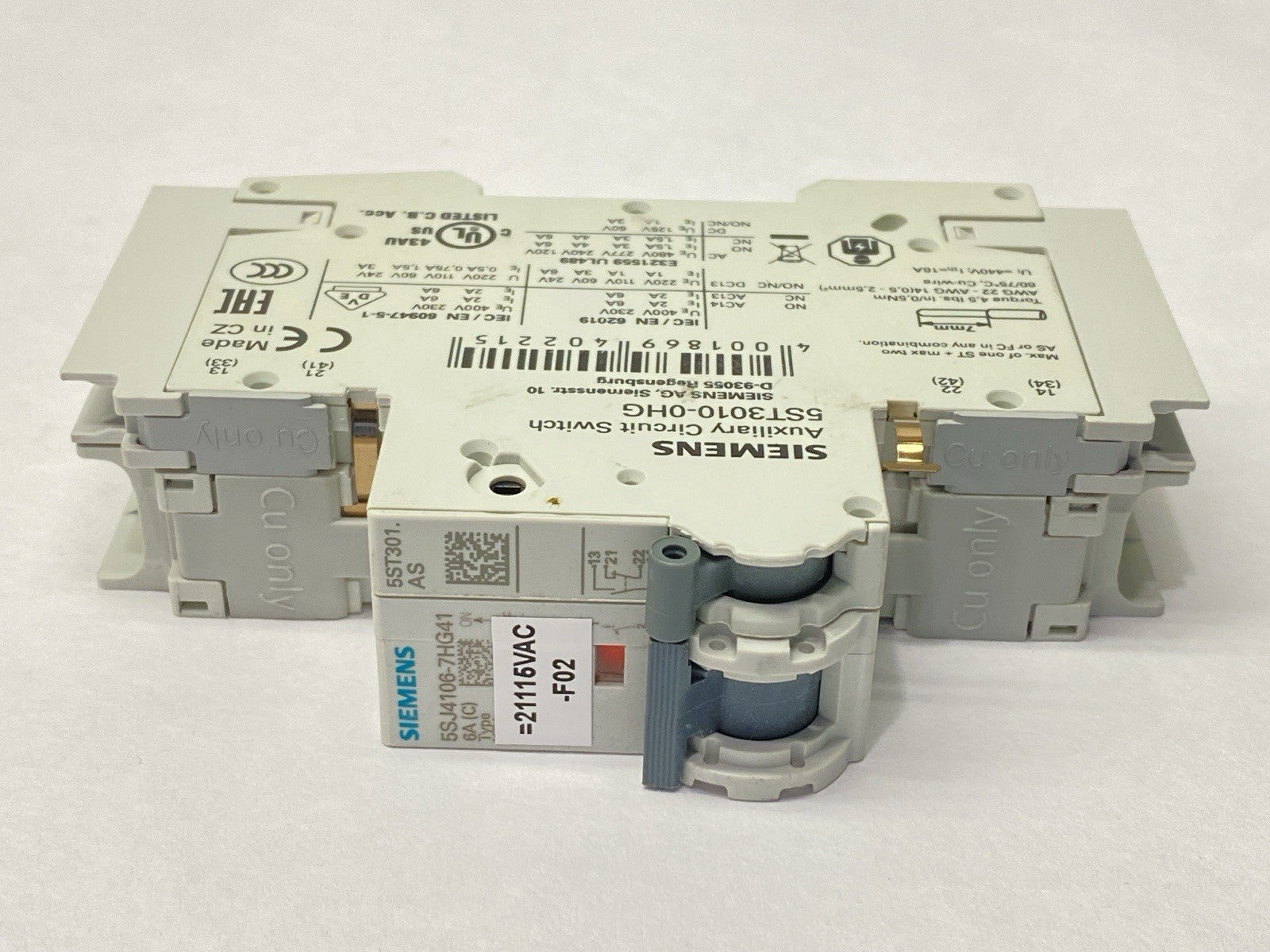 Siemens 5SJ4106-7HG41 Miniature Circuit Breaker 1-Pole 6A 240V w/ 5ST3010-0HG - Maverick Industrial Sales