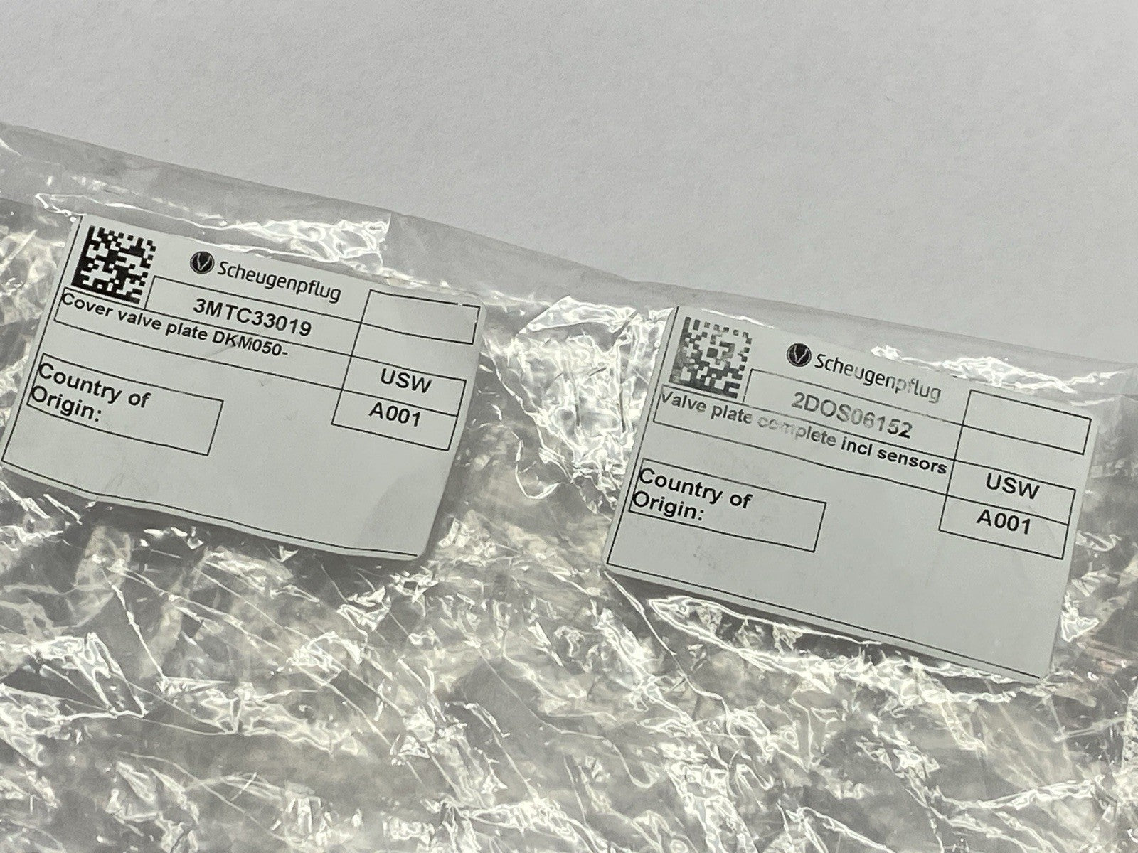 Scheugenpflug 2DOS06152 Valve Cover Plate With Sensors SNDE124241 DosP050-A - Maverick Industrial Sales