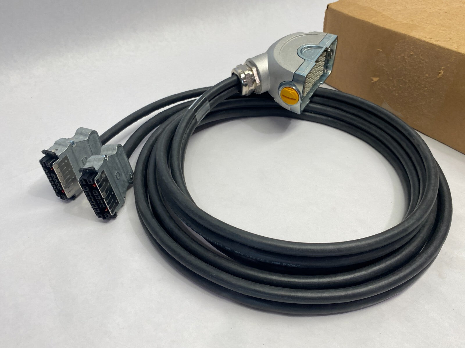 Kuka 395632 Robot Cable Set 4m CON XD30 HY60 - Maverick Industrial Sales