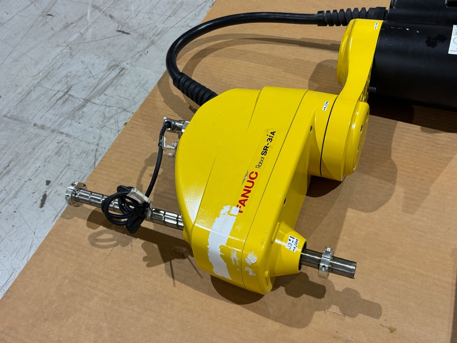 Fanuc SR-3iA Pick & Place Robot System w/ R-30iB Compact Plus Controller (2021) - Maverick Industrial Sales
