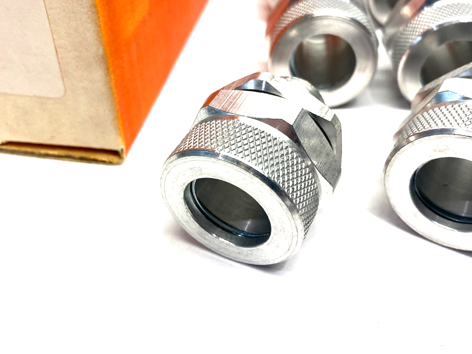 Remke RSR-1200-W Tuff-Seal Aluminum Cord Crip Bushing 1/2" NPT BOX OF 16 - New – Open box - Maverick Industrial Sales