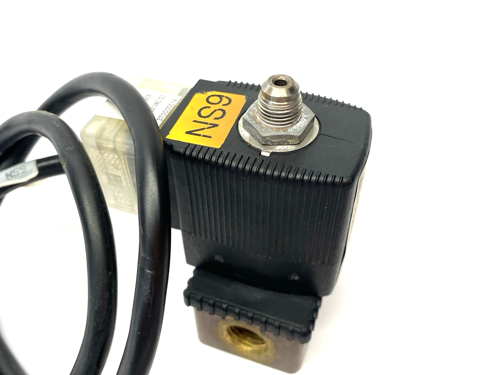 Burkert 6014 C 5/64 FPM BR NPT1/4 Direct Acting 2-Way Plunger Valve - Maverick Industrial Sales