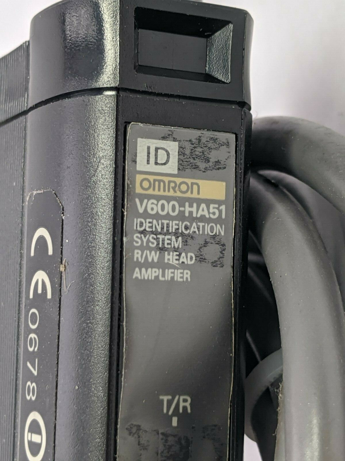 V600-HA51 | Omron ID Identification System R/W Head Amplifier 5 Meter Cable - Used - Maverick Industrial Sales