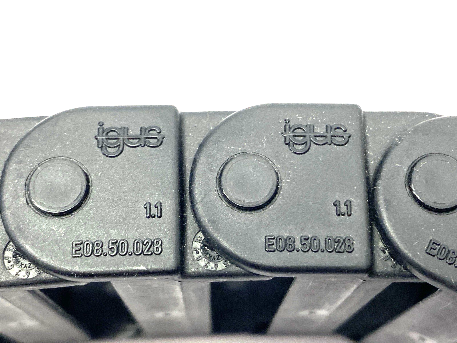 Igus E08-50-028 E-Chain Assembly 2' Overall Length - Maverick Industrial Sales