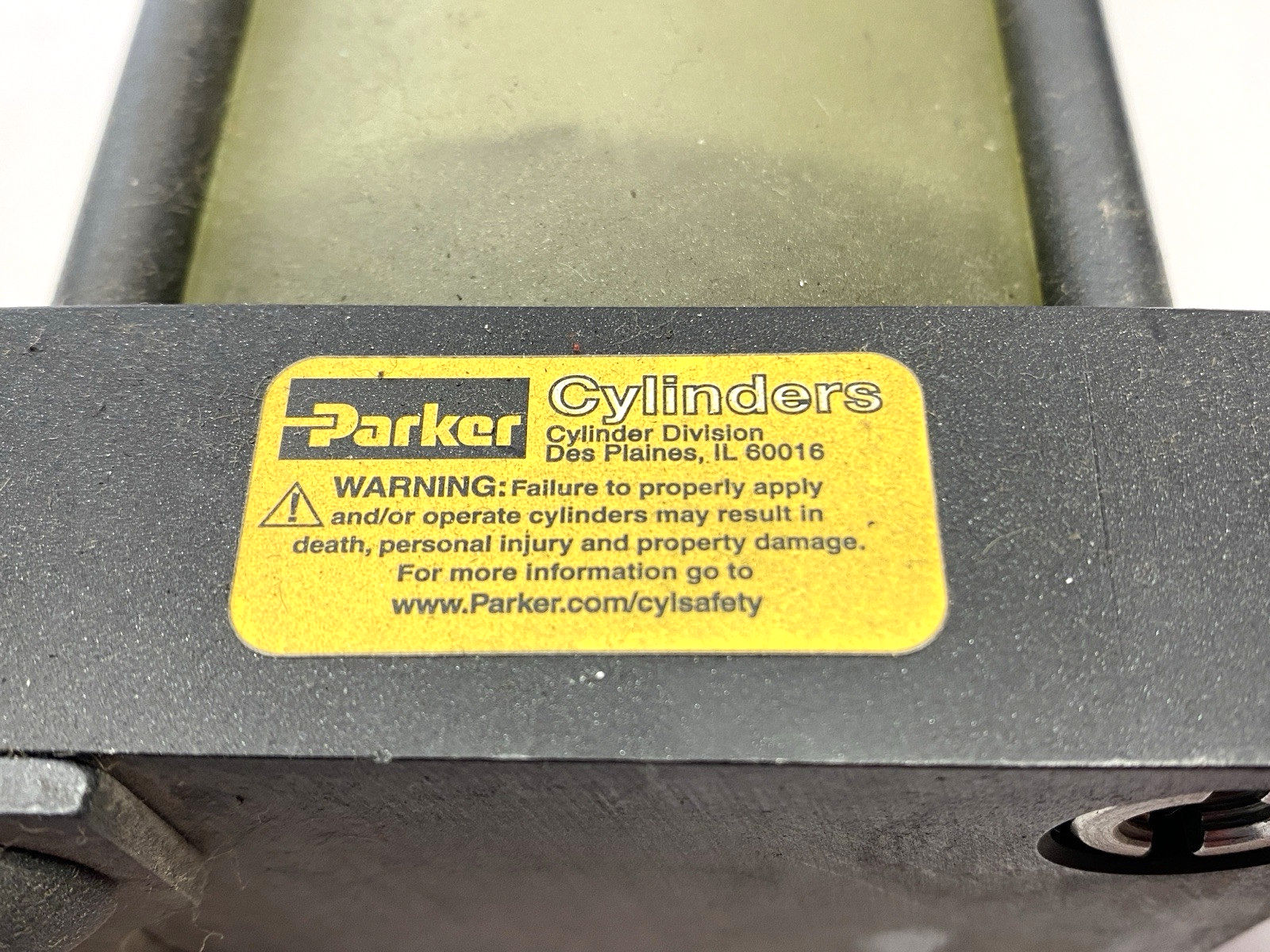 Parker 03.25CB4TKU10.000 Pneumatic Cylinder 1" Ports - Maverick Industrial Sales