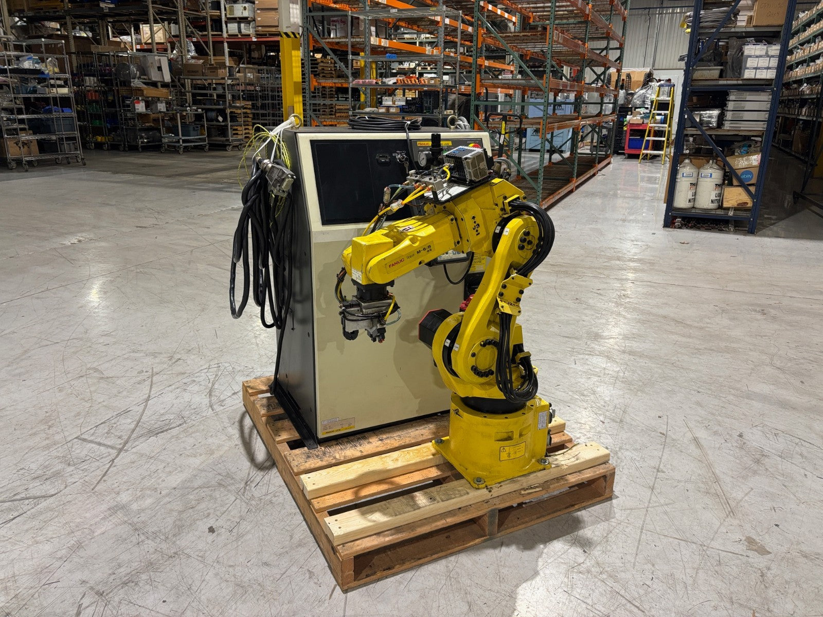 M-6IB/6S | Fanuc M-6iB / 6S Robot System R-J3iB Controller A05B-2490-C171 Teach Pendant - Used - Maverick Industrial Sales