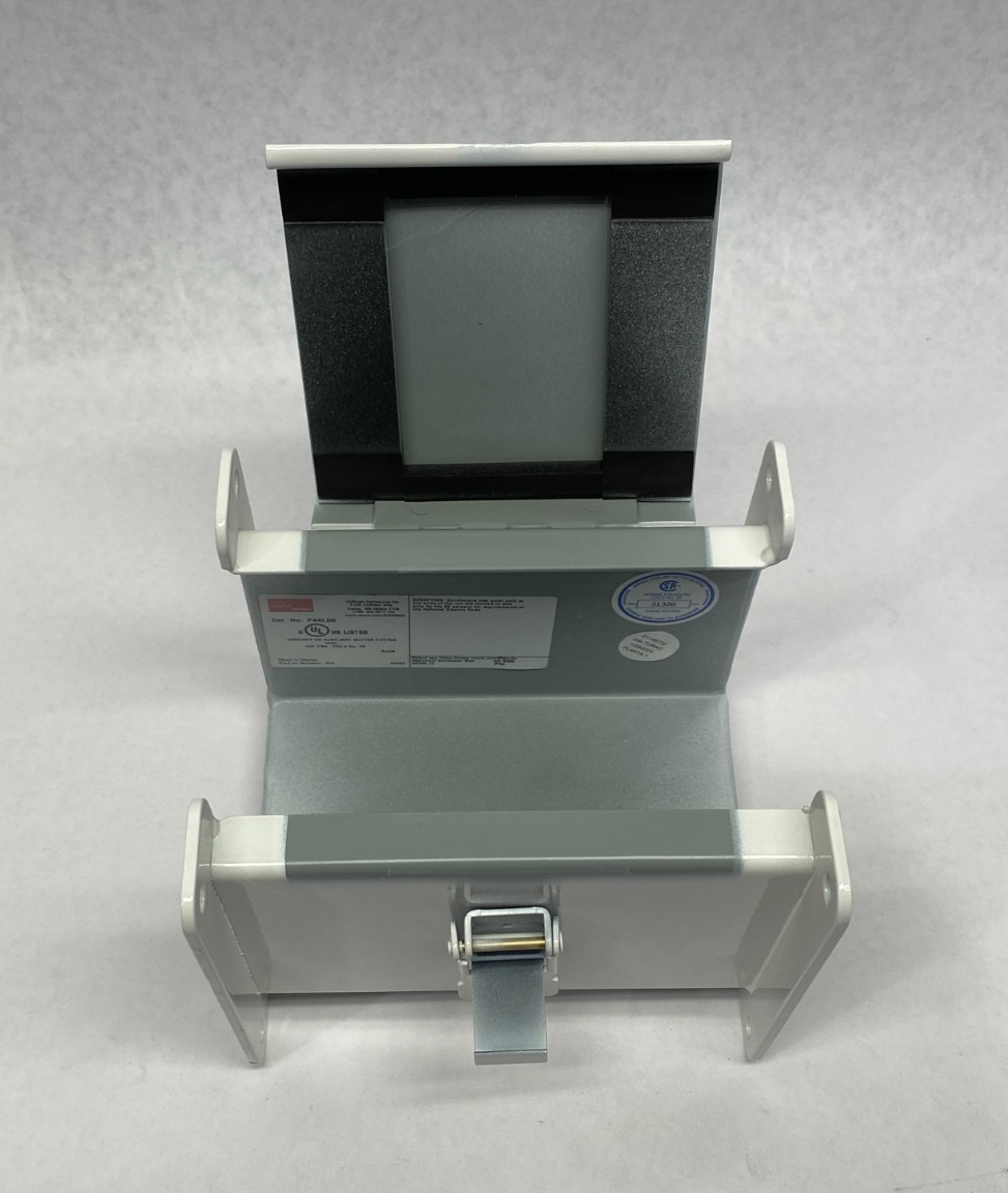 F44L06 | Hoffman nVent Hinged Cover Wireway Section 4" x 4" PAINTED WHITE - New – Open box - Maverick Industrial Sales