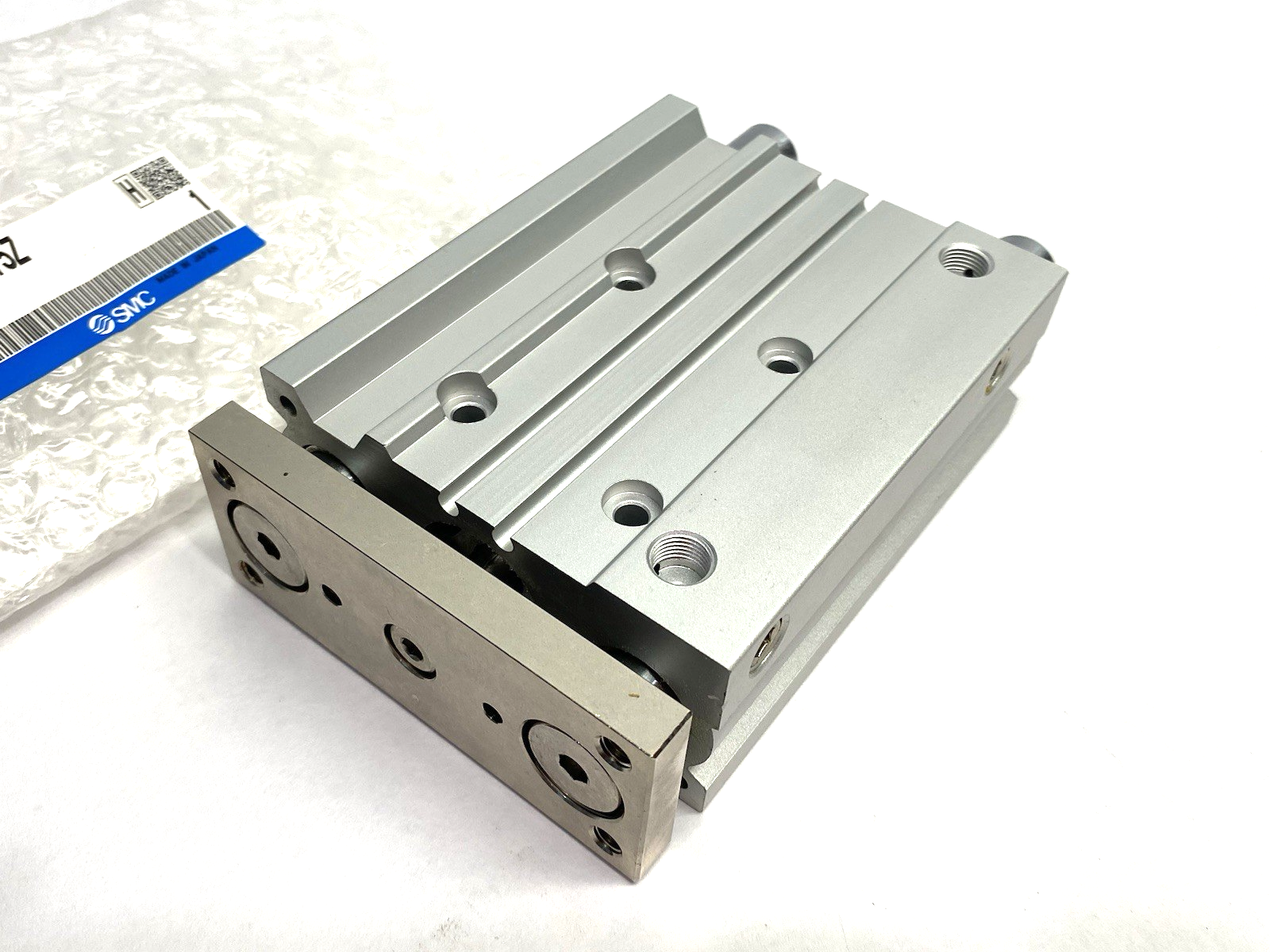 MGPM25-75Z | SMC Compact Pneumatic Guide Cylinder 25mm Bore 75mm Stroke - New Other - Maverick Industrial Sales