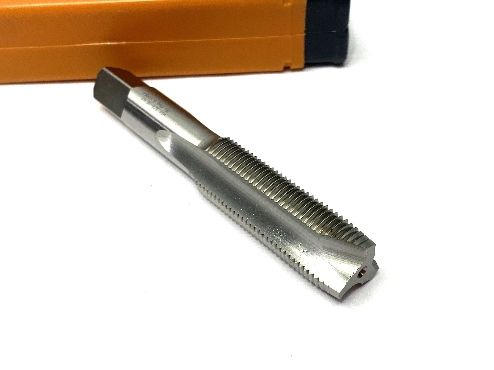 41113499 | Hertel Spiral Point Tap: 3/4-16 UNF, 3 Flutes, Plug Chamfer, 3B Class - New – Open box - Maverick Industrial Sales