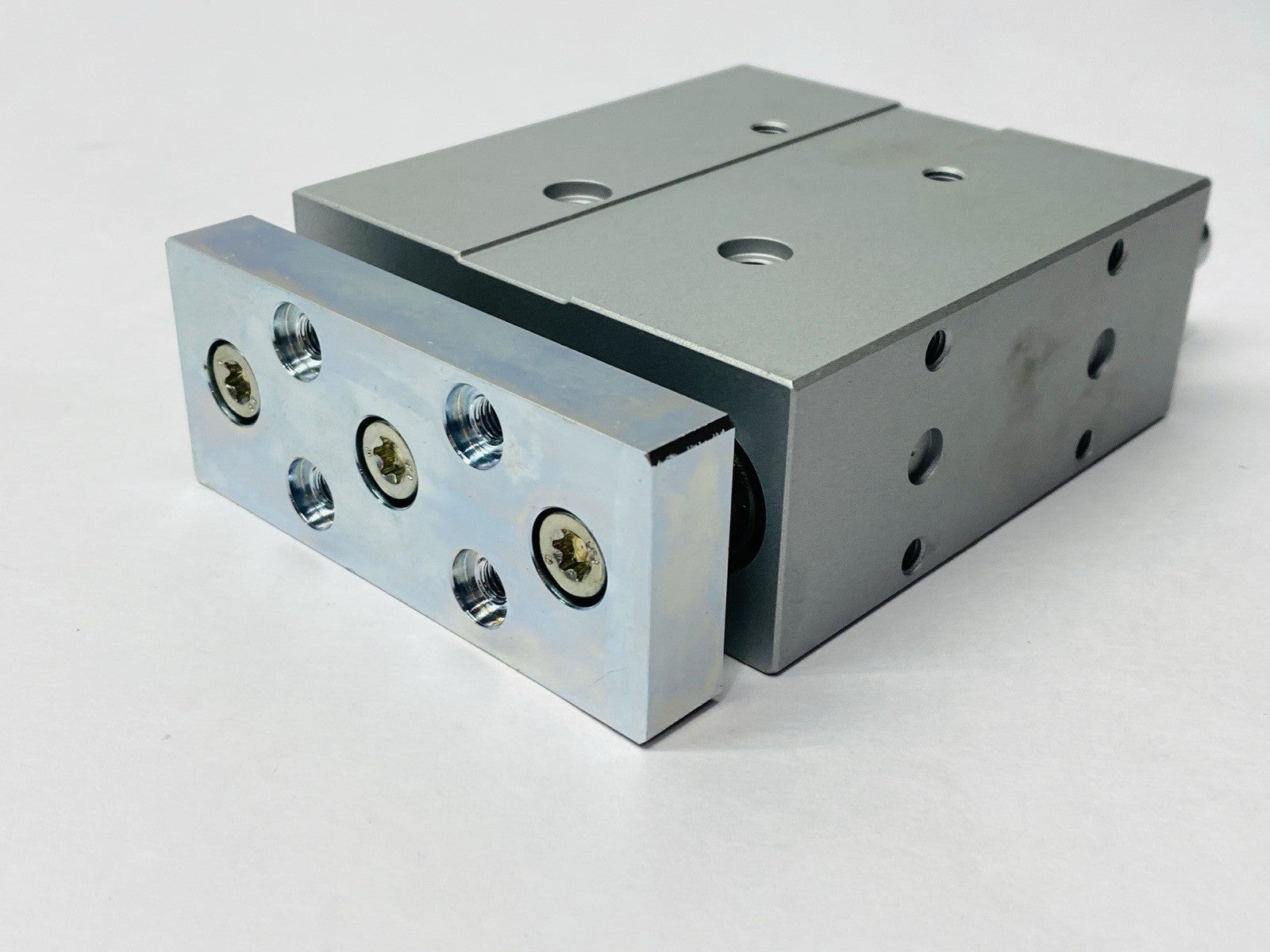 Festo DFM-20-50-P-A-KF Pneumatic Guided Actuator 20mm Dia 50mm Stroke 170919 - Maverick Industrial Sales