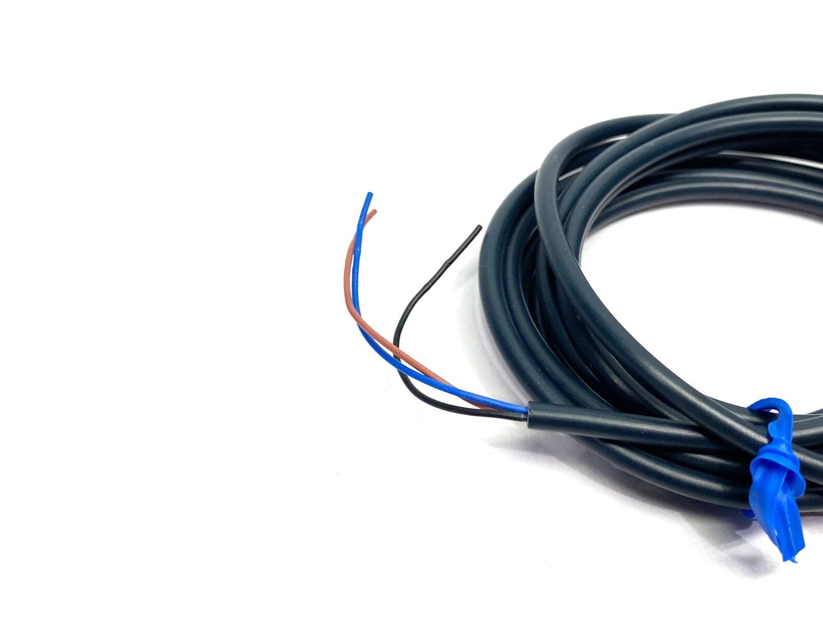Omron E3S-AT81-D Through-Beam Photoelectric Sensor w/ Built in Amplifier - Maverick Industrial Sales