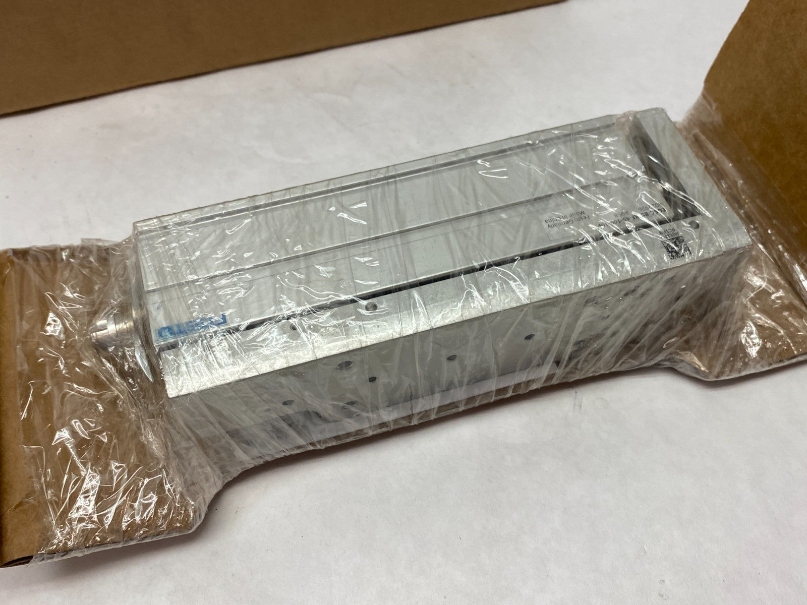 Festo EGSC-BS-KF-45-100-10P Mini Slide 100mm Stroke 4022926 - Maverick Industrial Sales