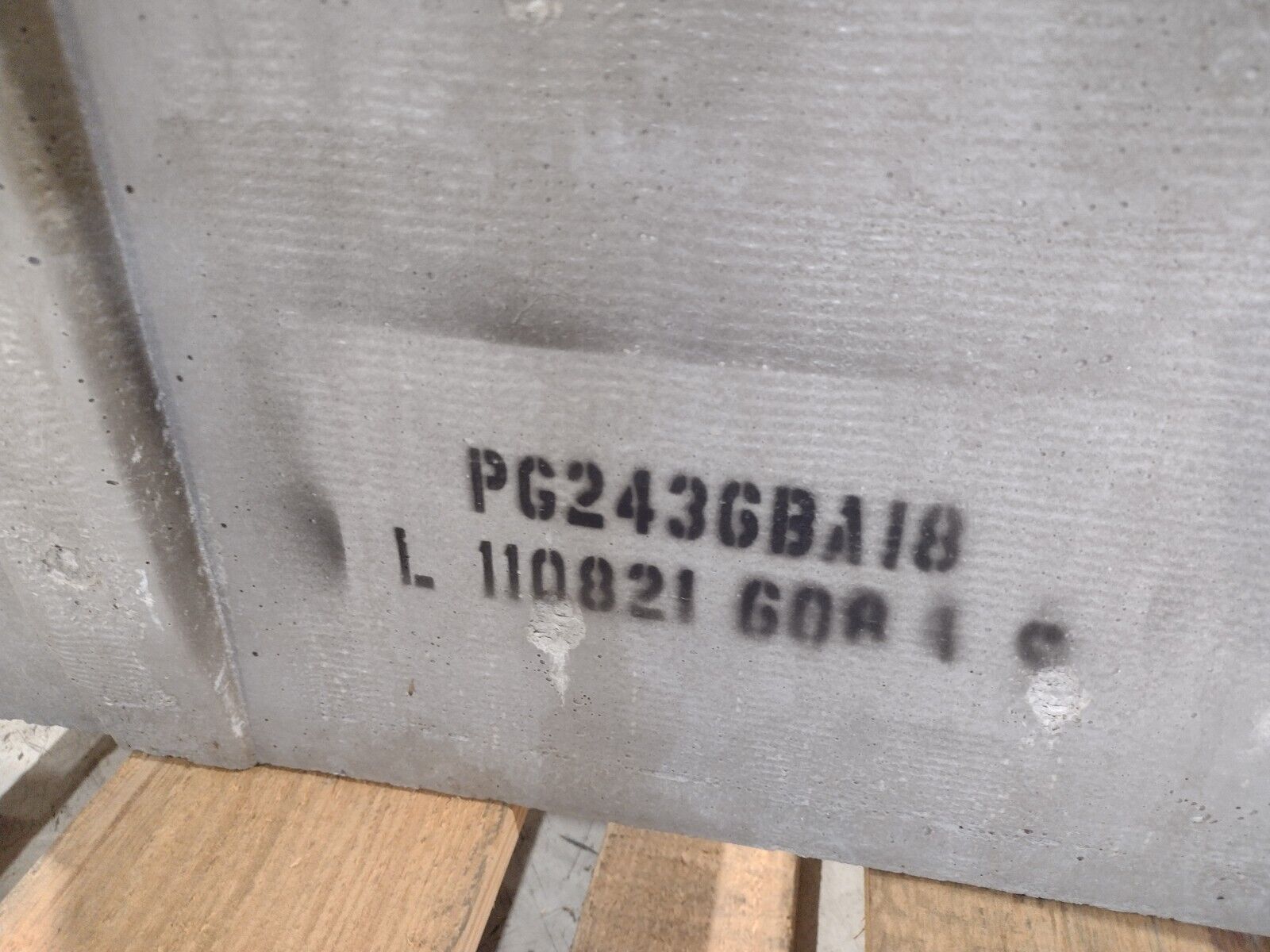Quazite PG2436BA18 24 x 36 x 18 in Poly Concrete 22-Tier Box with PG2436HA0009A - Maverick Industrial Sales