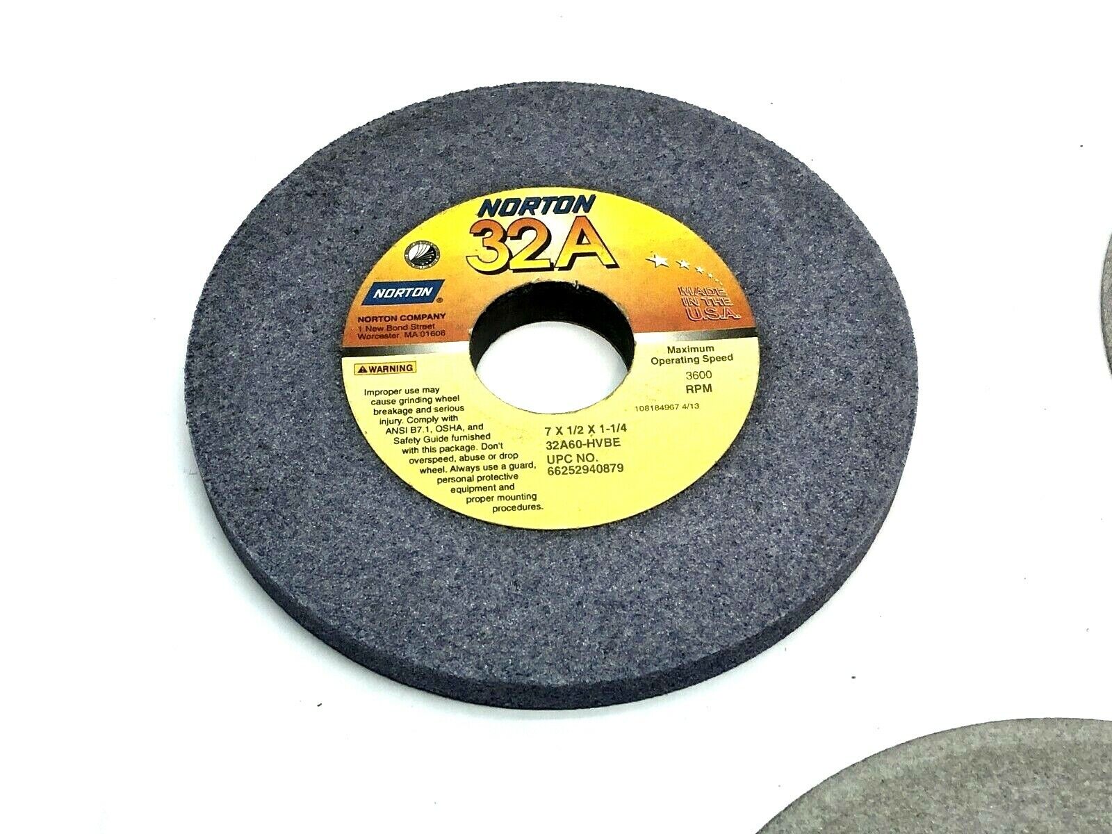 Norton 32A60-HBVE Grinding Wheels 1-1/4" Bore 3600 RPM LOT OF 5 - Maverick Industrial Sales