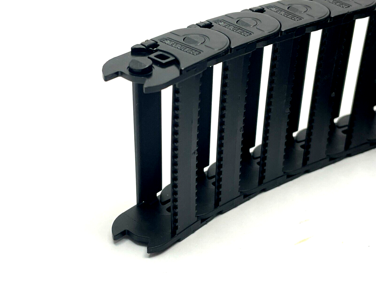 Igus E2-15-50-033-0 Energy Chain 2ft Length - Maverick Industrial Sales