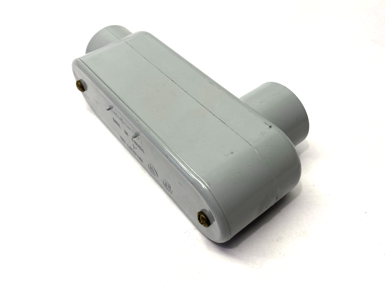 SLB 30S | Scepter PVC Conduit Body Right Angle Line Back Removable Cover 1" - New – Open box - Maverick Industrial Sales
