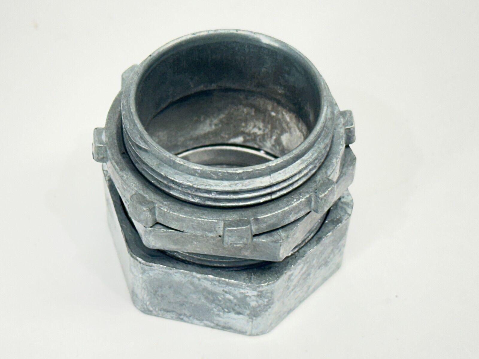 Regal 5394-60400 604 E.M.T. Connector Compression Type 1-1/4" - Maverick Industrial Sales