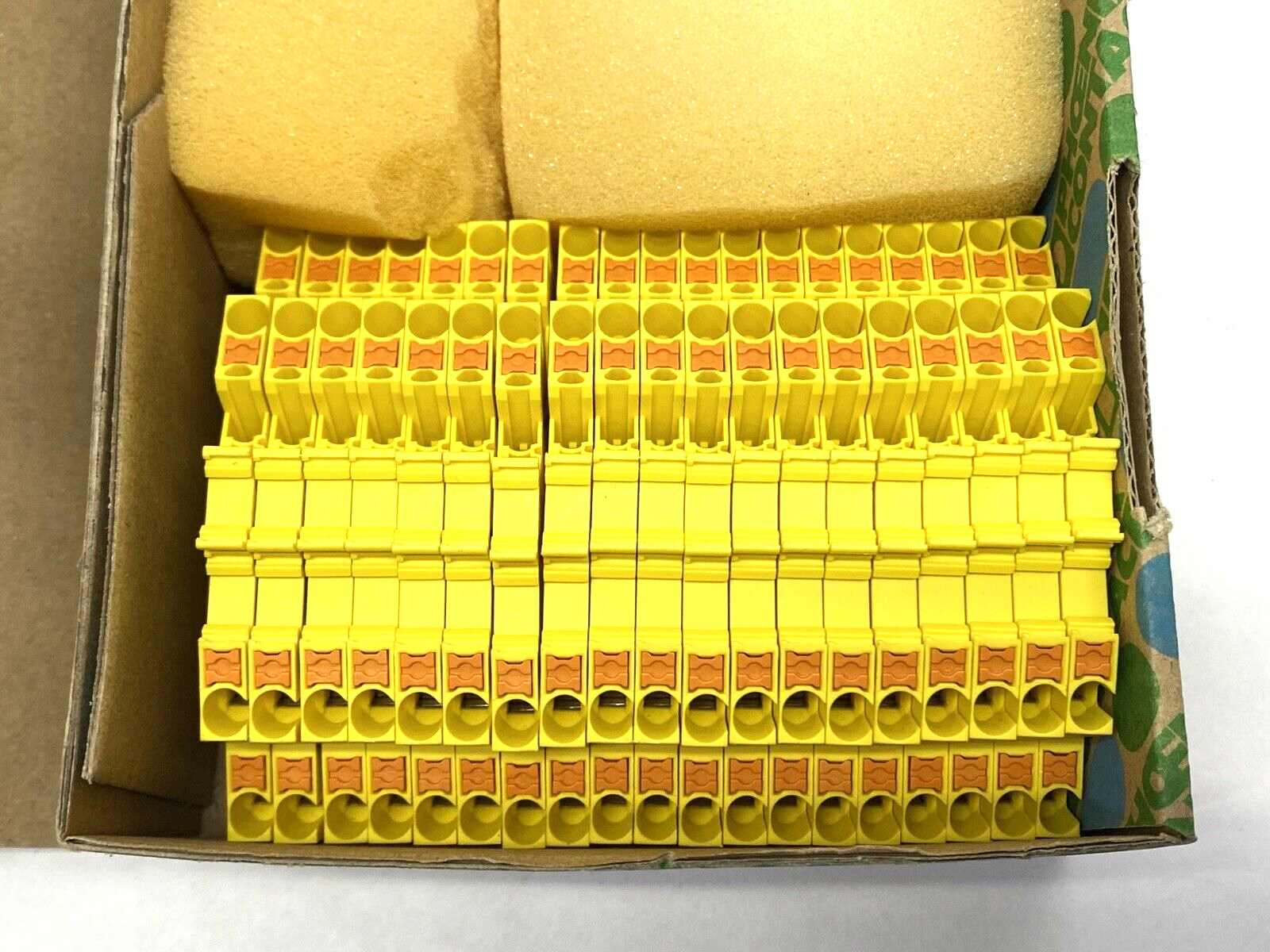 Phoenix Contact PTTBS 2,5 YE Disconnect Terminal Block 1037089 LOT OF 19 - Maverick Industrial Sales