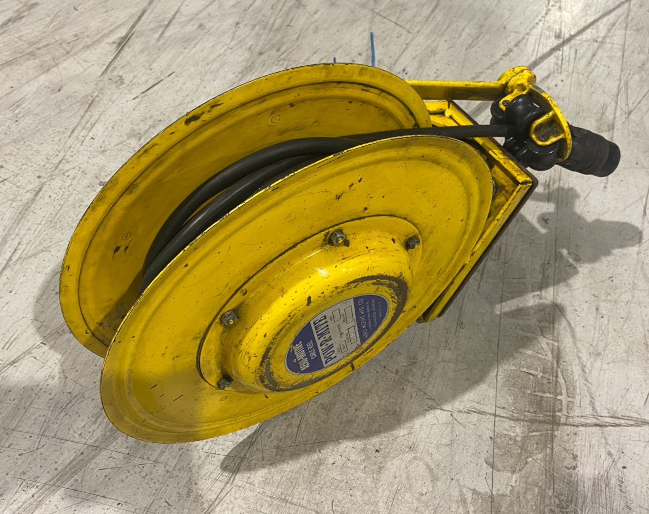 Aero-Motive 224A POW-R-MITE Weatherproof Cable Reel 600V 10A - Maverick Industrial Sales
