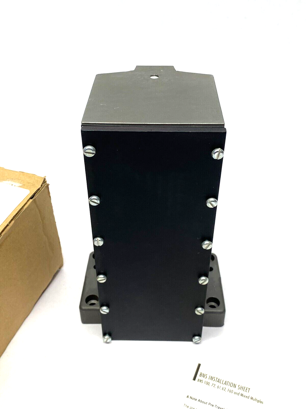 134040,BNS-819-D12-R12-100-10 | Balluff BNS-819-D12-R12-100-10 Mechanical Multi-Position Limit Switch 134040 - New – Open Box - Maverick Industrial Sales