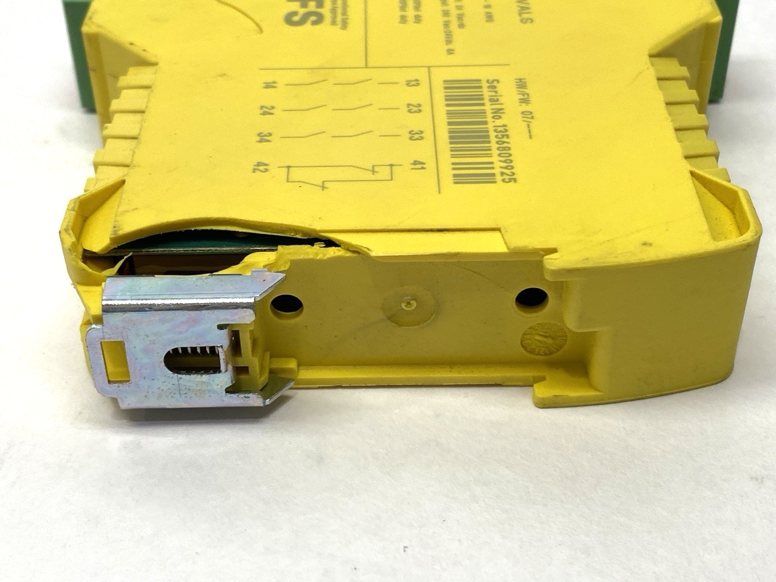PSR-SPP-24UC/ESL4/3X1/1X2/B | Phoenix Contact Safety Relay 2981062 - For parts or not working - Maverick Industrial Sales