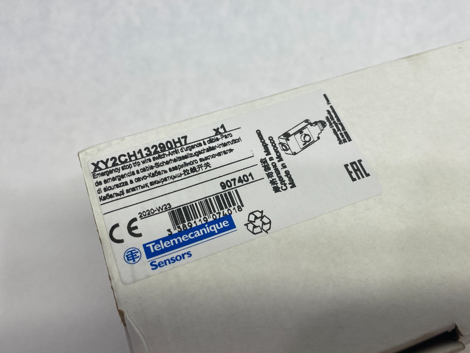 Telemecanique XY2CH13290H7 Latching Emergency Stop Trip Wire Switch 907401 - Maverick Industrial Sales