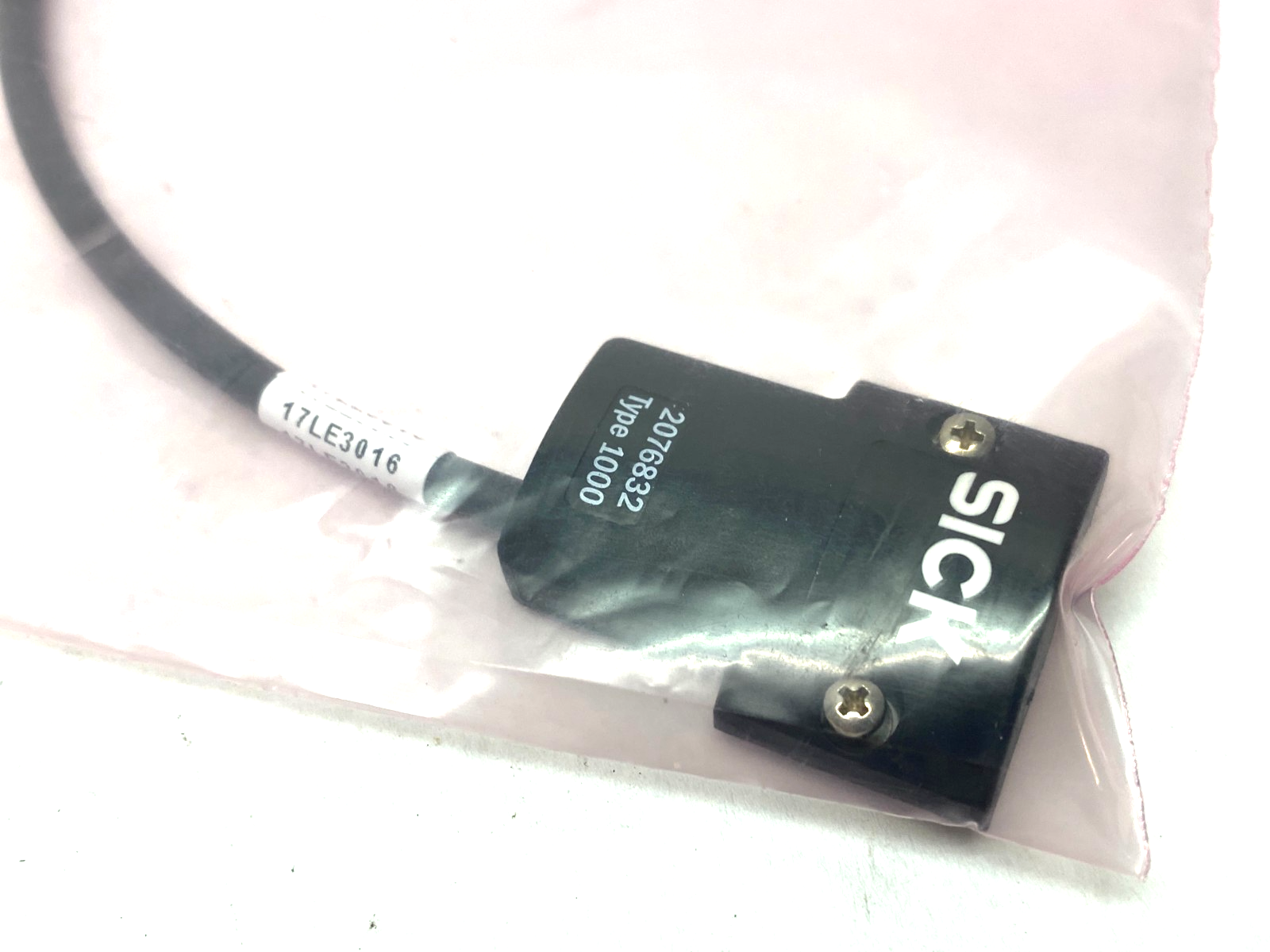 Sick 2076832 deTec Type 1000 Safety Light Curtain System Plug, SP1-1000 - New - Maverick Industrial Sales