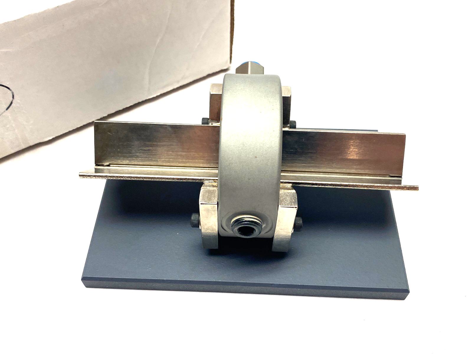 Mahr DR050-T2-BV2XM-17.892 Dimensionair 2-Jet Air Ring Gauge A6894 w/ Base Plate - Maverick Industrial Sales