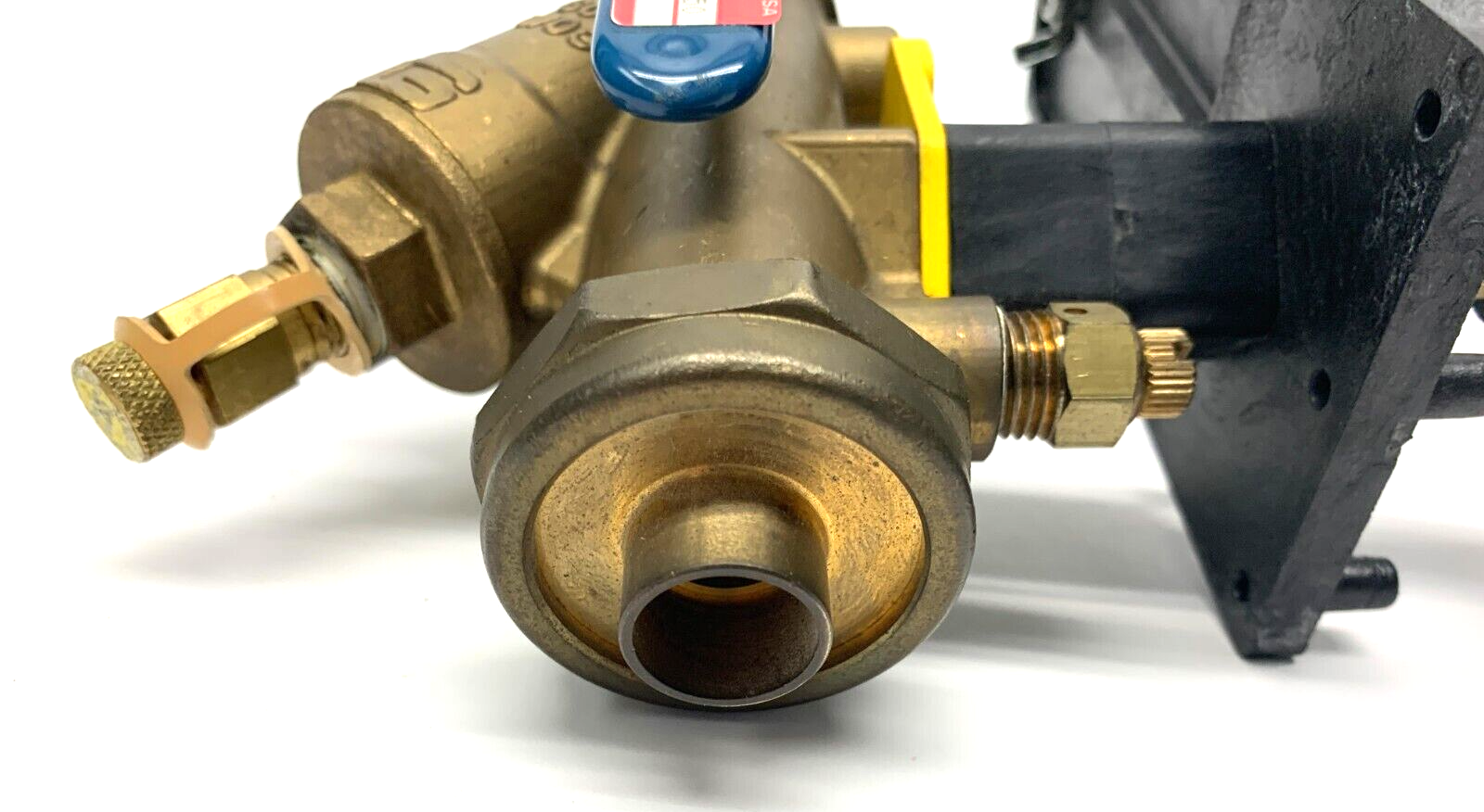 Griswold Controls 3AR123ML2 Isolator S Automizer Valve 1.3CV 2.50 Flowrate - Maverick Industrial Sales