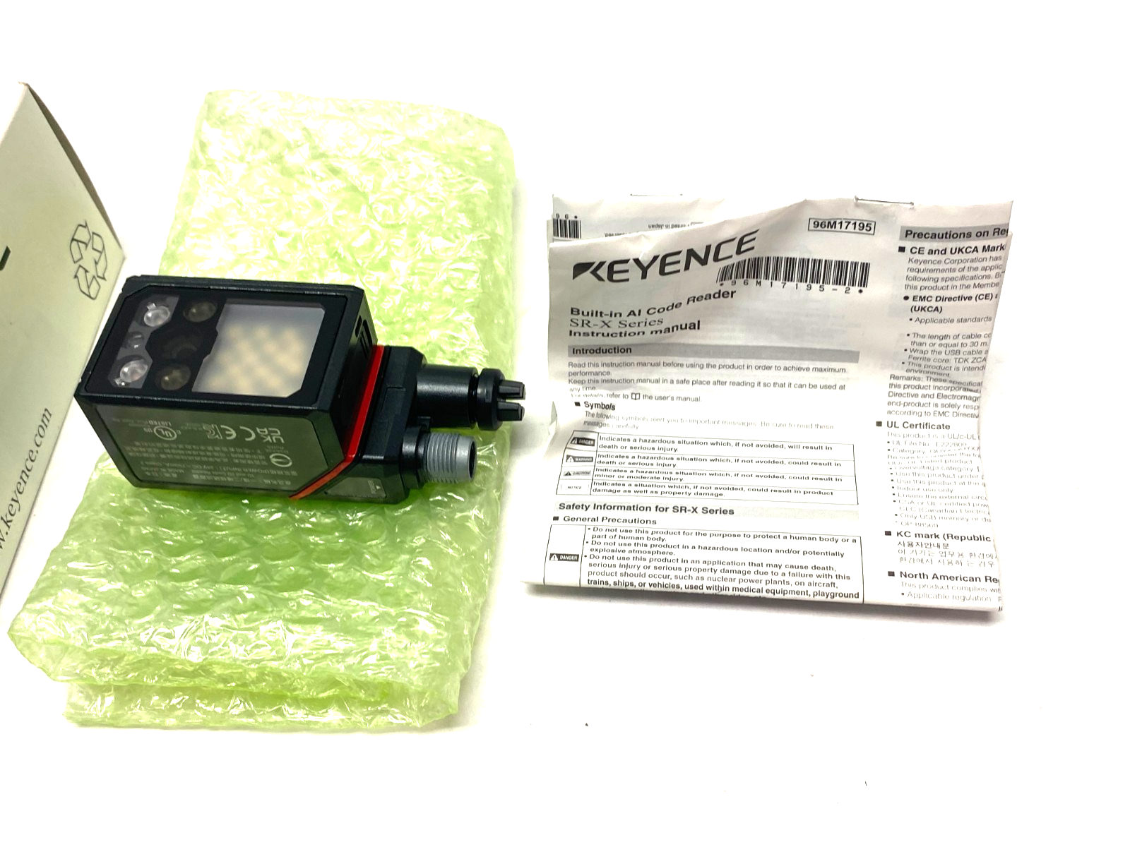 Keyence SR-X300W AI-Powered Code Reader, Wide-Field Type, 2.3megapixels - Maverick Industrial Sales