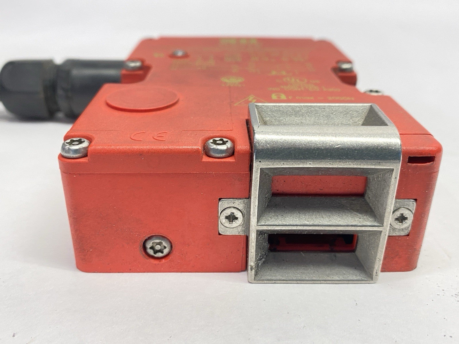 STI 44521-1040 T2007 Safety Switch Interlock CUT CORD - Maverick Industrial Sales