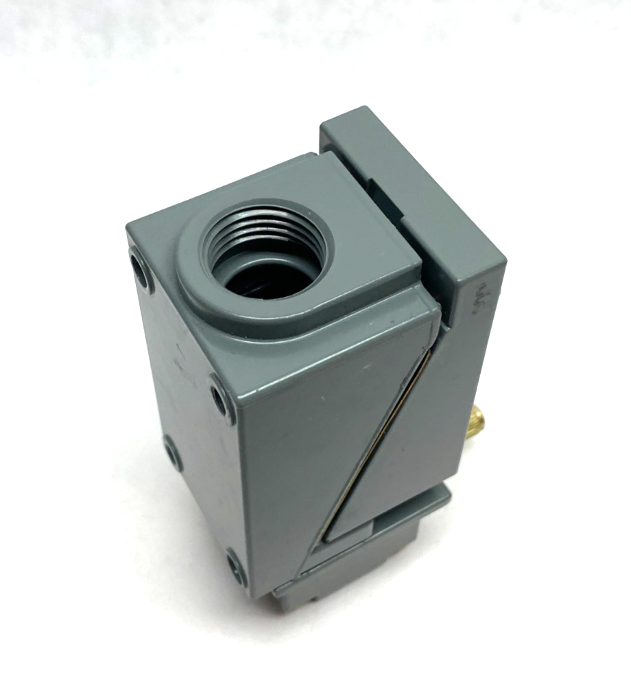 Allen Bradley 802T-FP Ser. J Metal Plug-In Oiltight Limit Switch - Maverick Industrial Sales