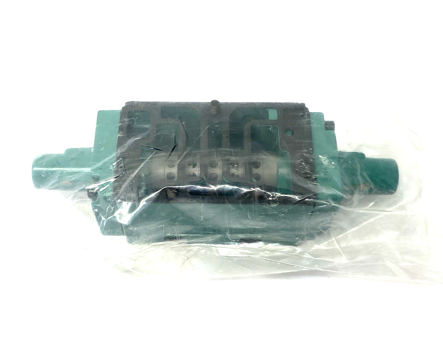 554JJ700O000000 | Numatics Remote Pilot Air Control Valve, 4-Way, 2-Position - New - Maverick Industrial Sales