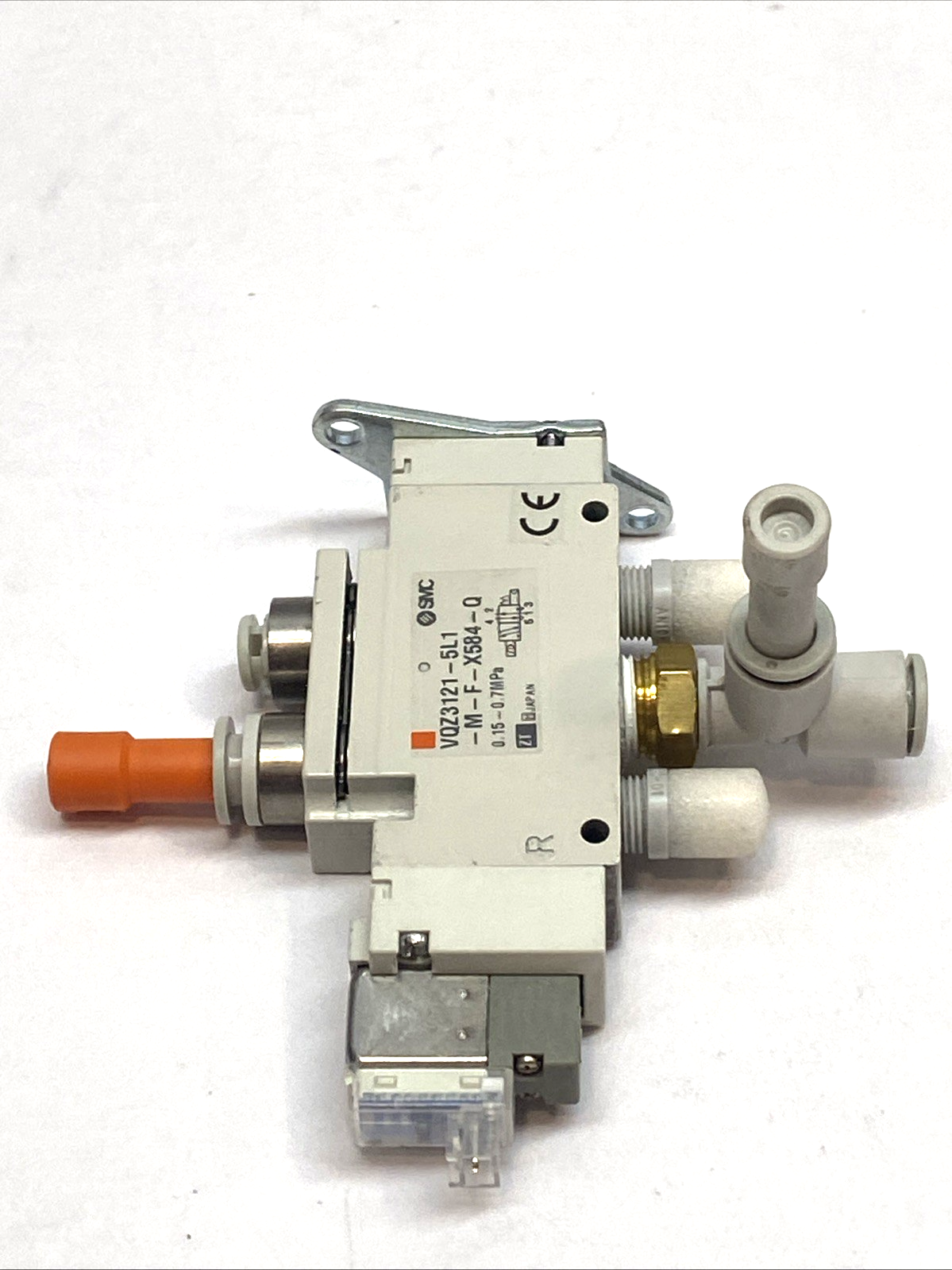 VQZ3121-5L1 | SMC 5-Port Solenoid Valve 2-Position 24VDC - New – Open box - Maverick Industrial Sales