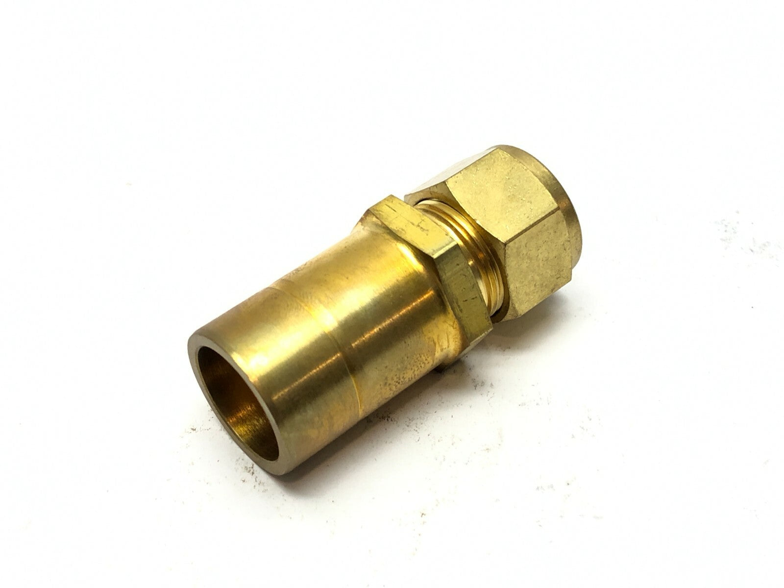Swagelok B-1010-R-16 Brass Tube Reducer - Maverick Industrial Sales
