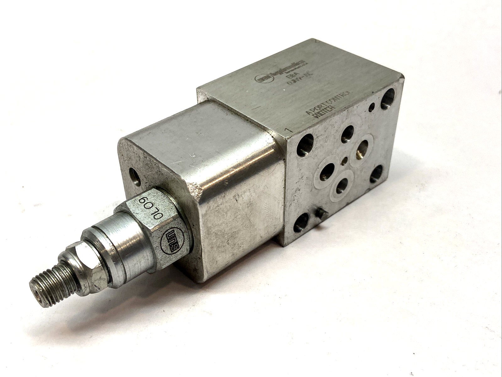 EBA-0JN9-AC | Sun Hydraulics ISO 03 Hydraulic Manifold - Used - Maverick Industrial Sales