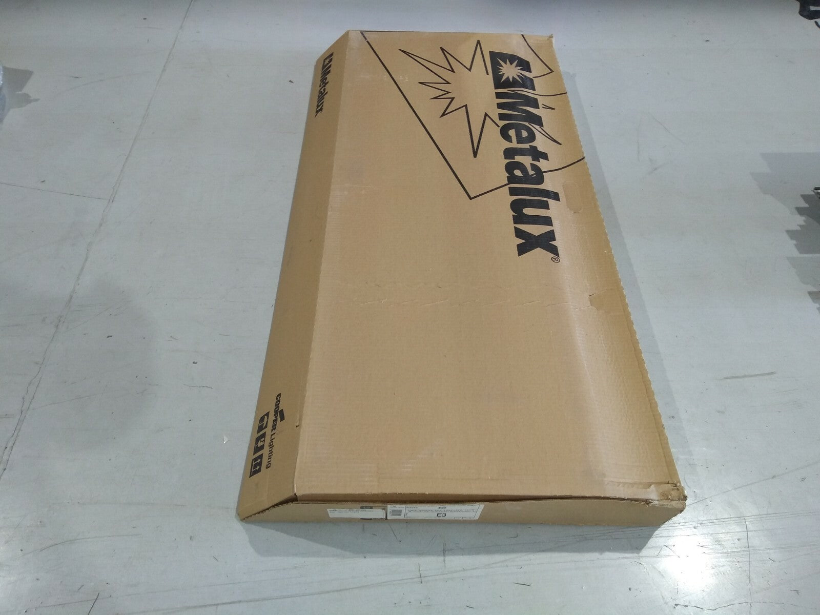 Cooper Metalux 2GR8-332A1-UNV-LGSPX35M/XL/WM/OC8-OS-QTP3X32T8UNVPSNSC-U Fixture - Maverick Industrial Sales