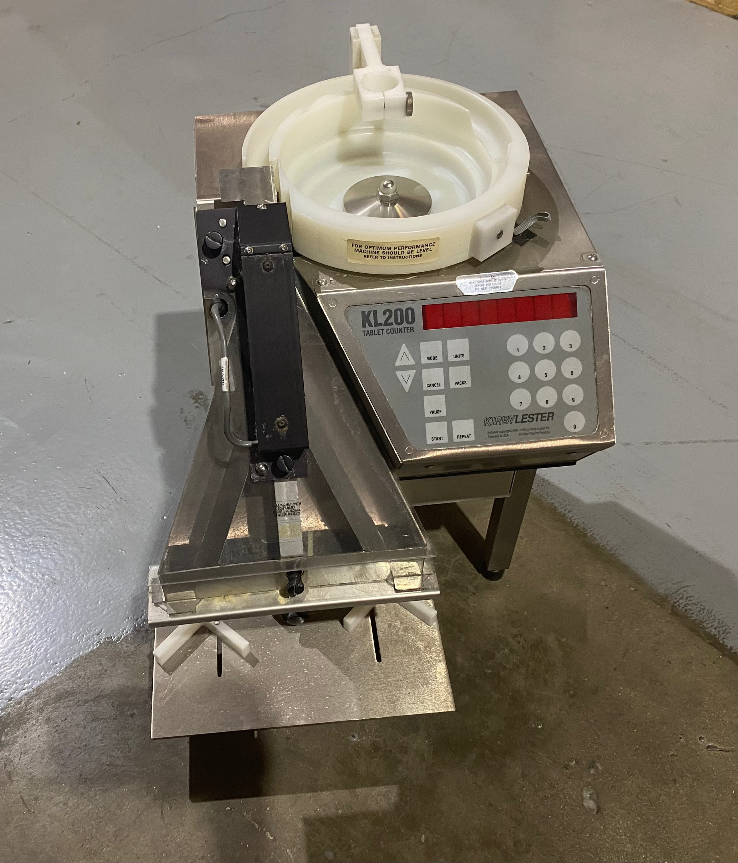 Kirby Lester KL 200 Vibratory Bowl Tablet/Pill Counter, High-Capacity, Dual-Lane