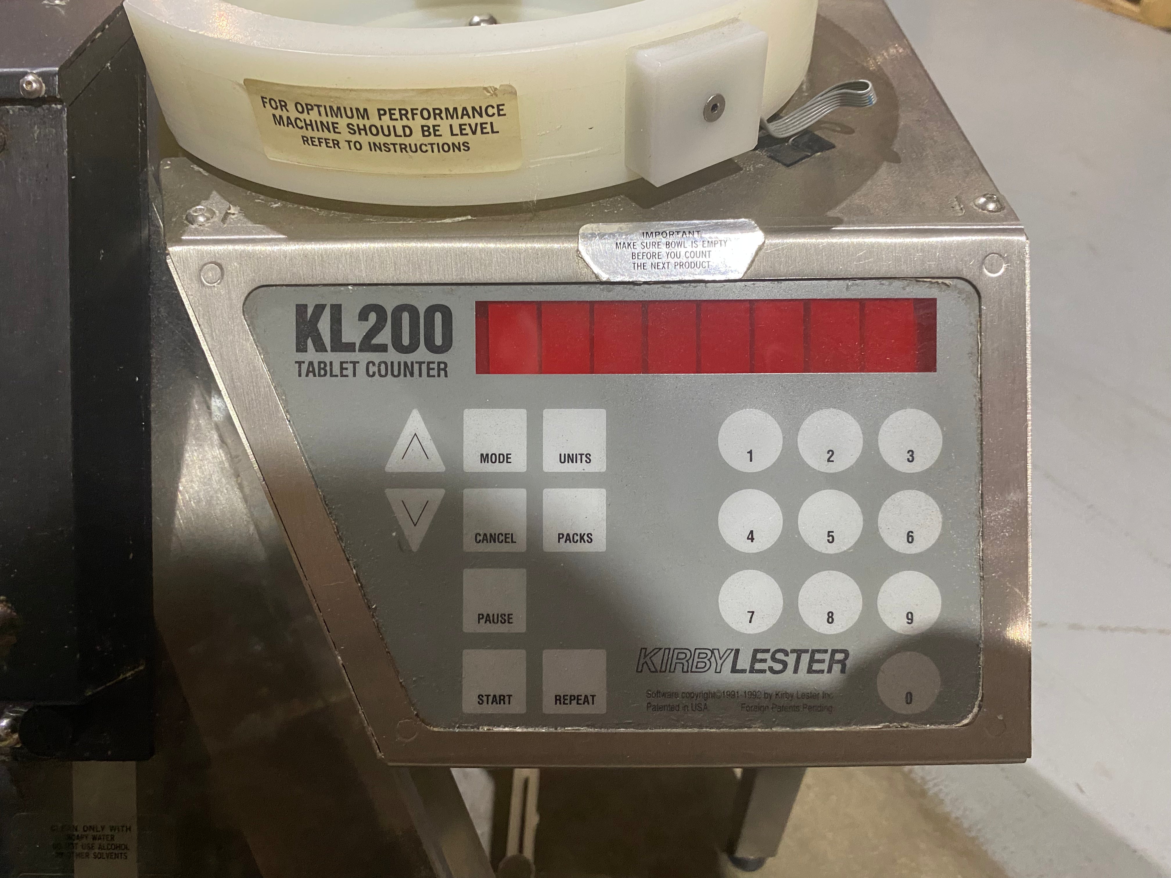 Kirby Lester KL 200 Vibratory Bowl Tablet/Pill Counter, High-Capacity, Dual-Lane