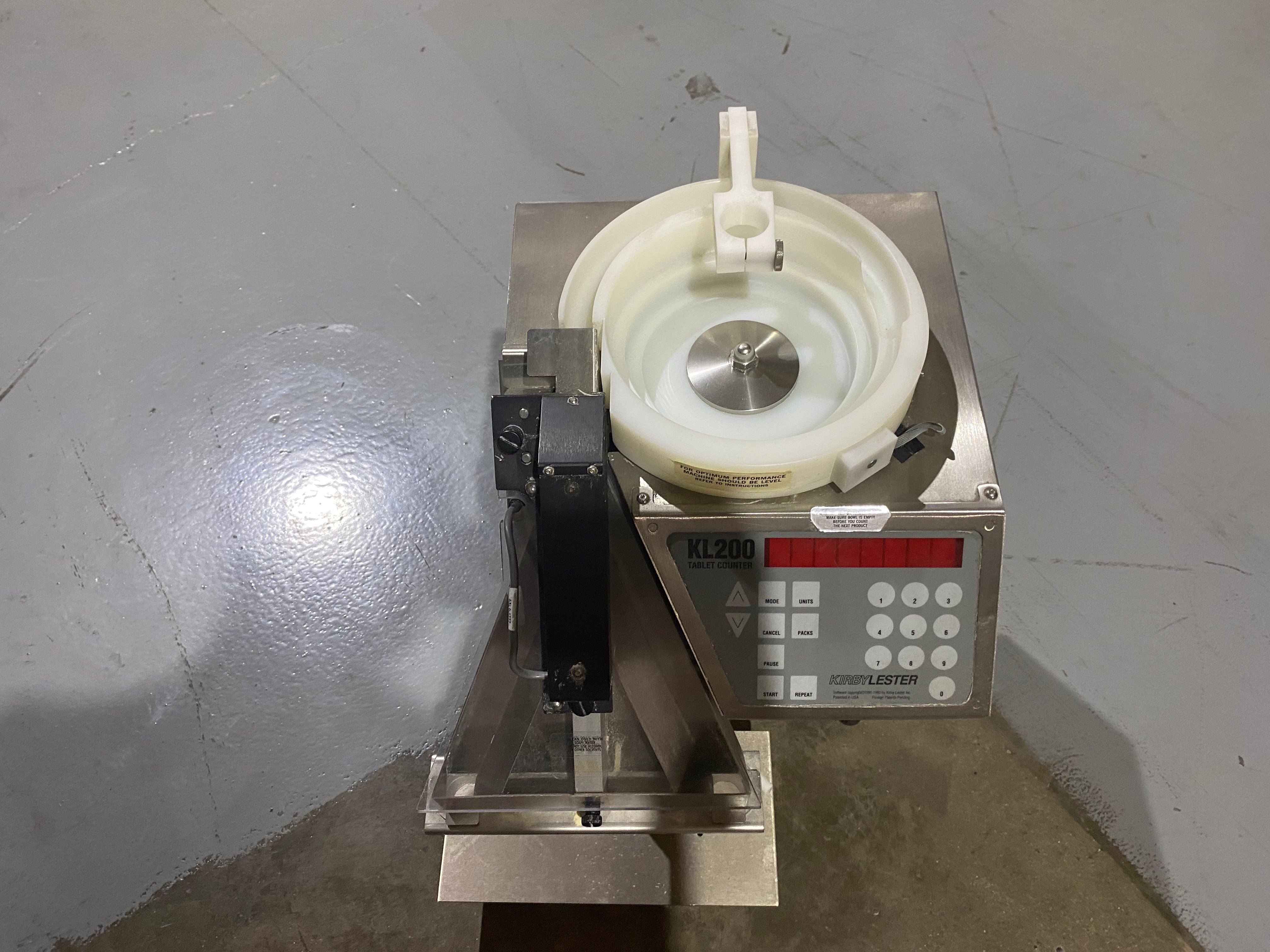 Kirby Lester KL 200 Vibratory Bowl Tablet/Pill Counter, High-Capacity, Dual-Lane
