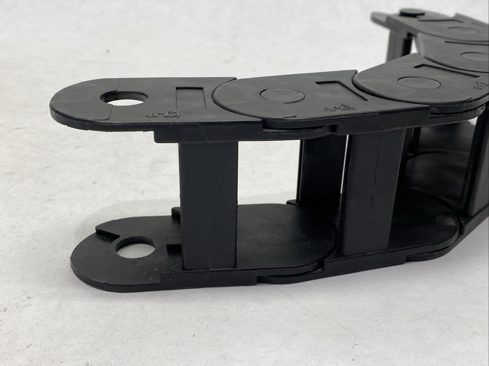 Igus 26.05.100 Series 26 Energy Chain 5-Links 13" Length - Maverick Industrial Sales